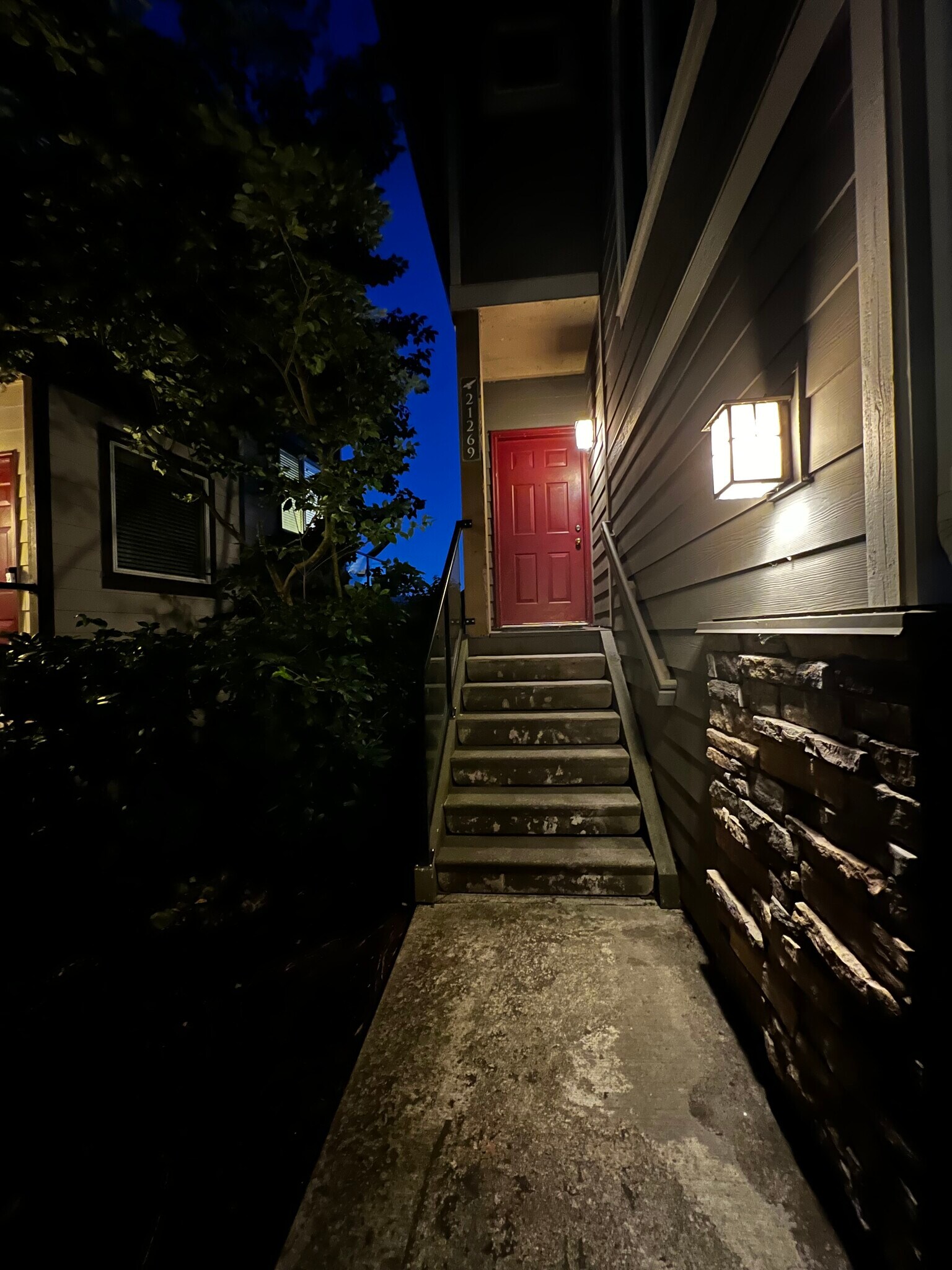 Building Photo - 21269 SE 42nd Pl