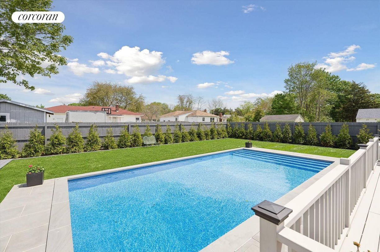 Building Photo - 53 Windward Way