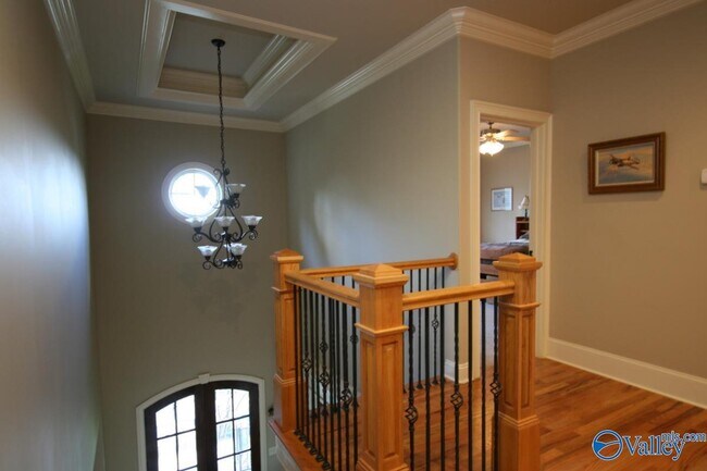 Building Photo - 27 Carriage Hill