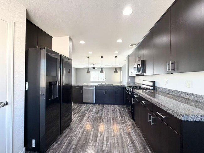 Building Photo - 3828 N Celcius Pl