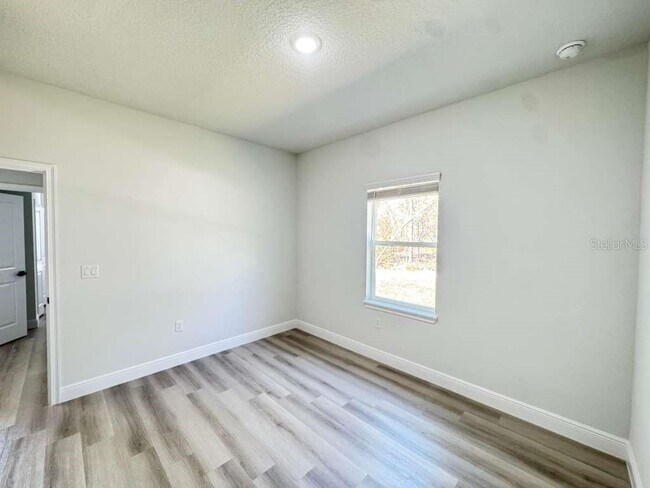 Building Photo - 8902 SW 135th Street Rd