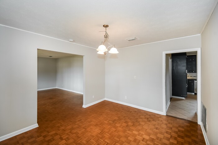 Building Photo - 2742 Holly Ridge Dr