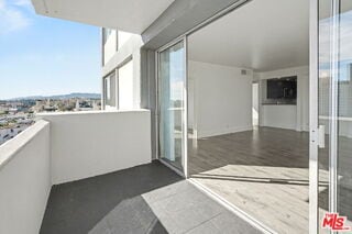 Building Photo - 969 Hilgard Ave