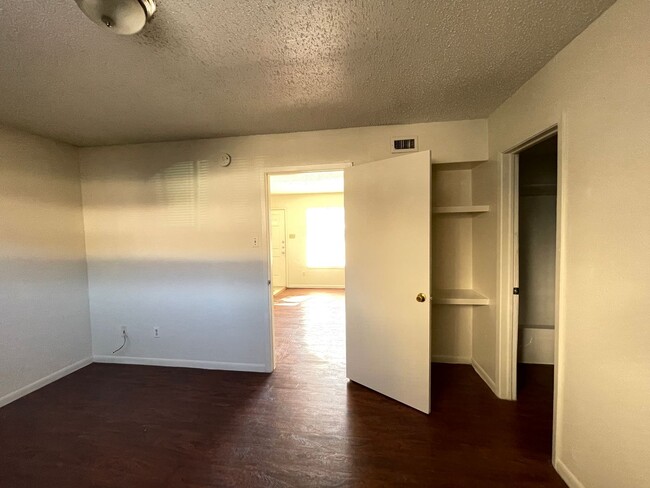 Building Photo - 3107 Atkinson Ave