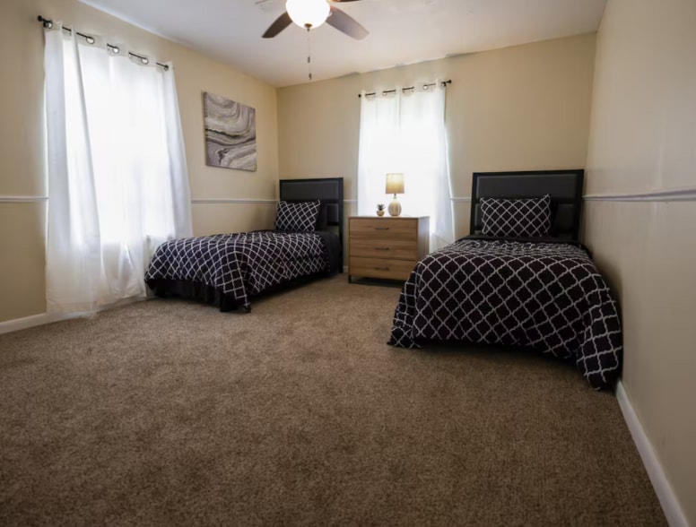 Building Photo - 608 Snell Bridge Rd