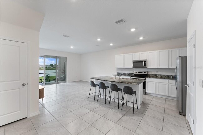 Building Photo - 33066 Major Oak Dr