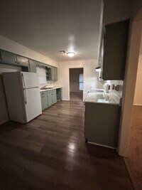 Building Photo - 3737 Hunting Creek Rd