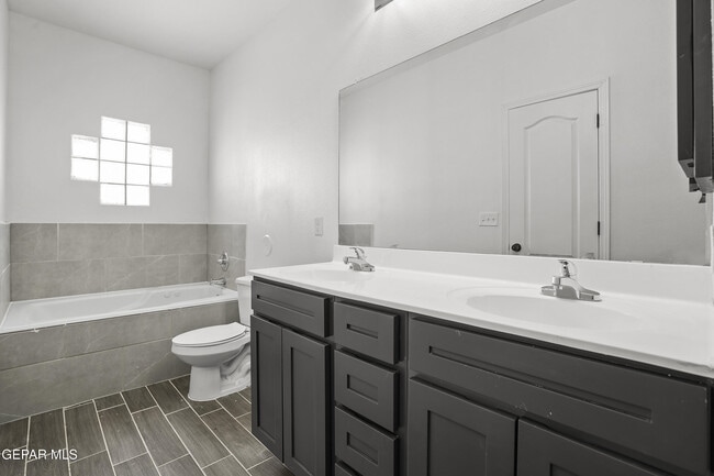 Building Photo - 14329 Bill Lazor Pkwy