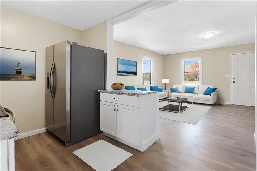 Building Photo - 2619 NE 39th Terrace