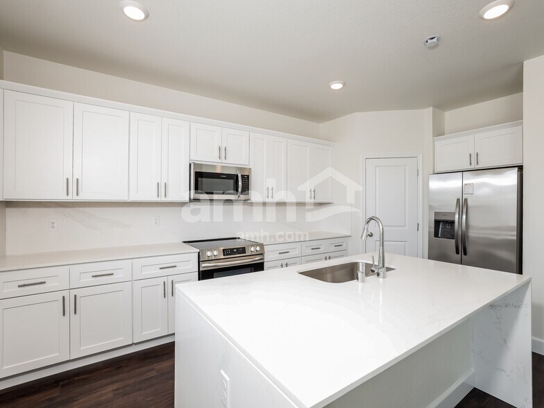 Building Photo - 6448 Intuition Ln