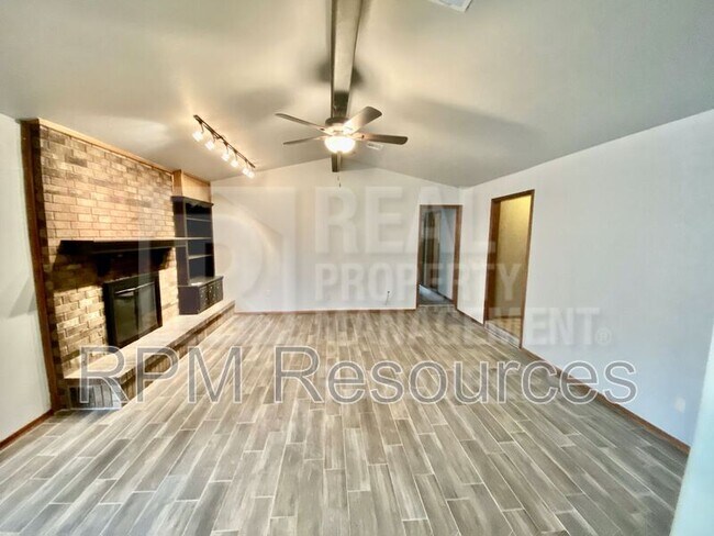 Building Photo - 6204 NW 30th St