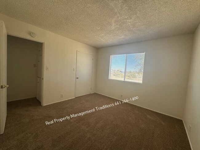 Building Photo - 38962 180th St E