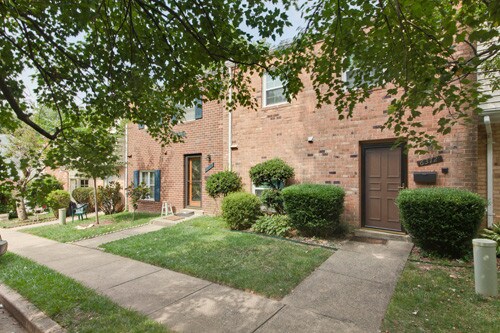 Building Photo - 6372 8th Cir