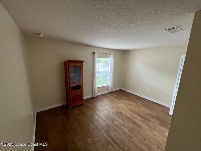 Building Photo - 156 Frederica Ave