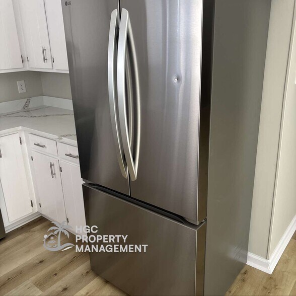 Building Photo - 404 Miles St