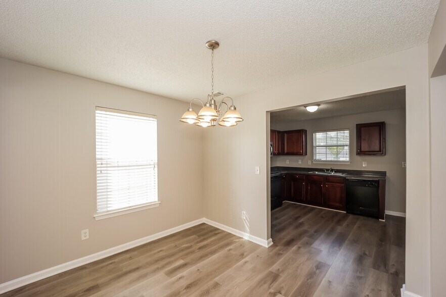 Building Photo - 6891 Derby Ave