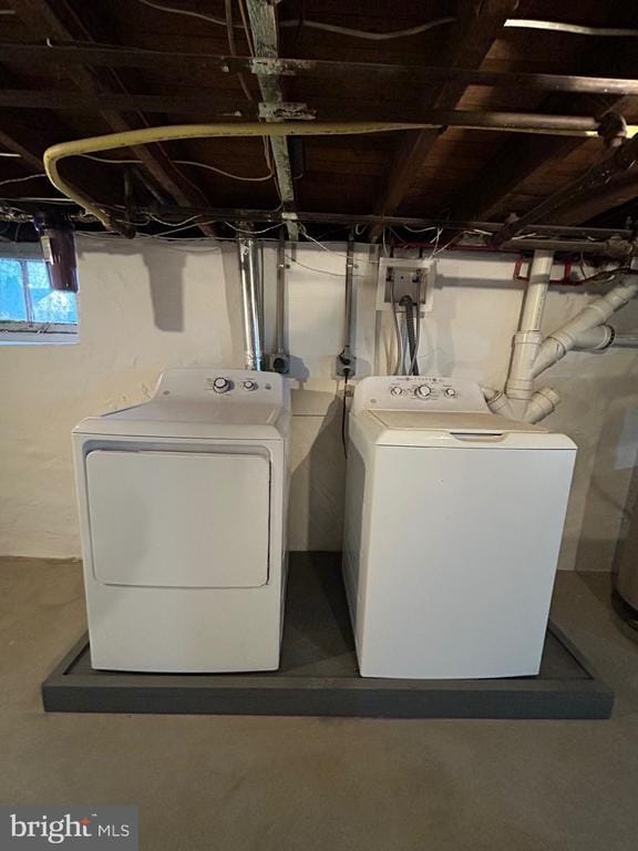 Building Photo - 424 Center St