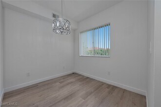 Building Photo - 1885 Florida Club Dr