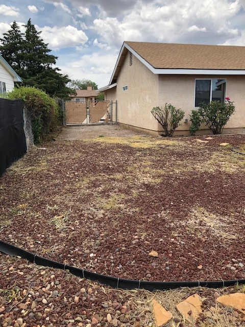 Building Photo - No HOA! Three Bedroom Home in Prescott Valley