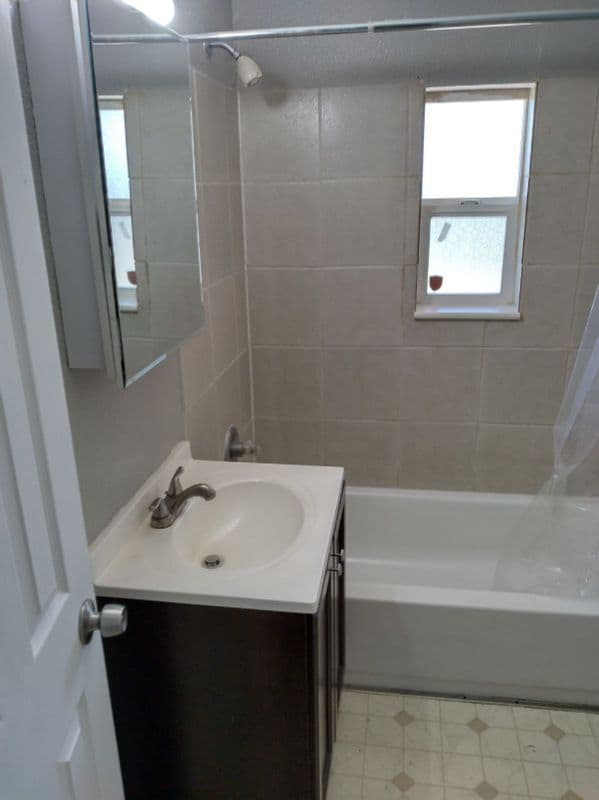 Building Photo - 1545 Uinta St