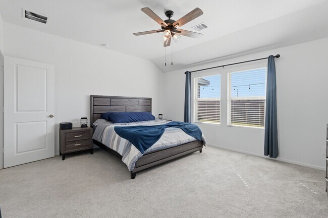 Building Photo - 651 Spring Ashberry Ct