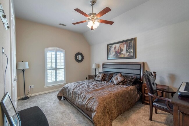 Building Photo - 2264 Hermitage Dr