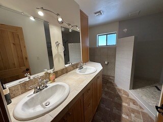 Building Photo - 2960 Briarwood Ln