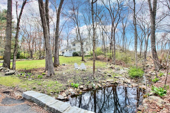 Building Photo - 1 Graystone Ln