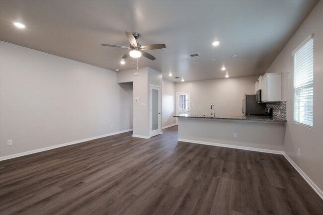 Building Photo - Solar-Powered Home with Modern Finishes & Included Fridge