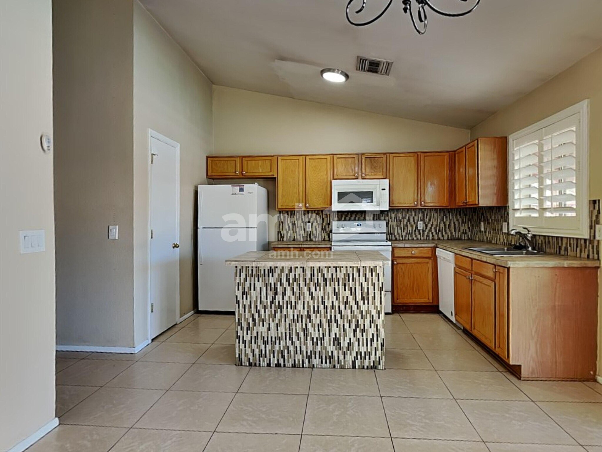 Building Photo - 8508 W Hazelwood St