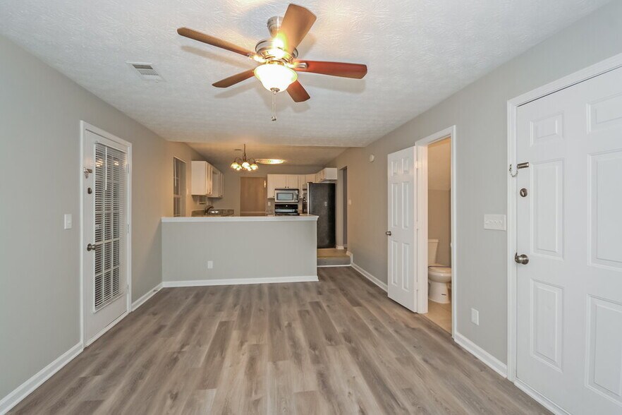 Building Photo - 758 Kilkenny Cir