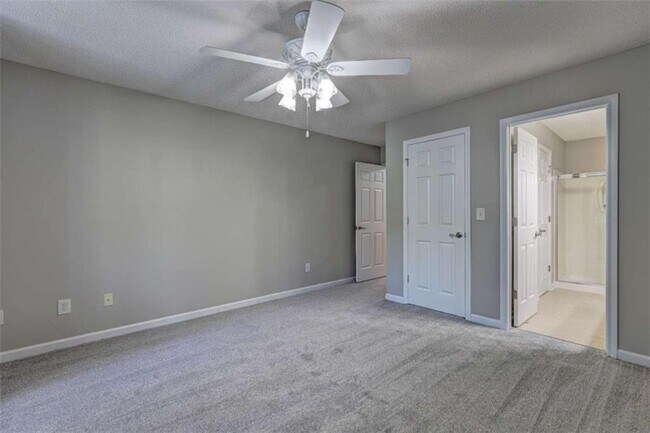 Building Photo - 490 Grand Teton Cir