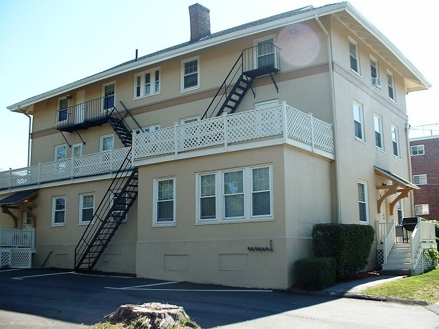 Building Photo - 101 Waltham St