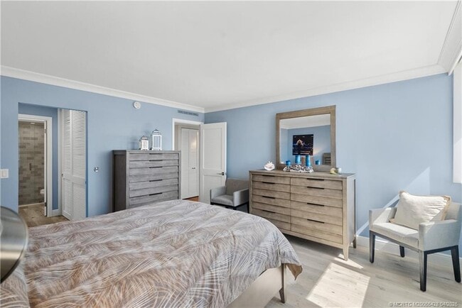 Building Photo - 125 S Ocean Ave