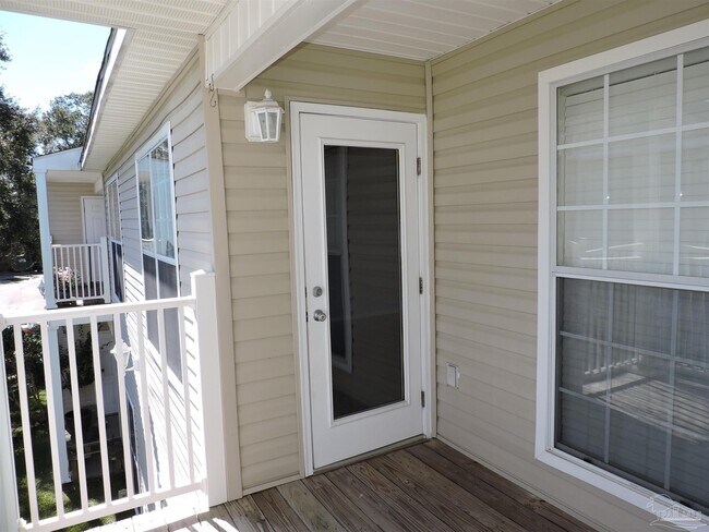 Building Photo - 7101 Joy St