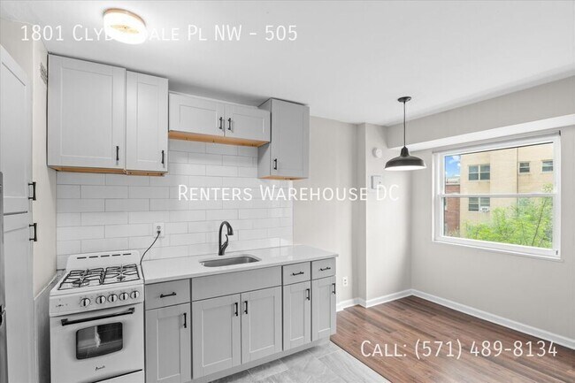 Building Photo - 1801 Clydesdale Pl NW