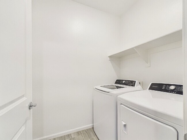 Building Photo - Kingston Place Cornor Lot Gem