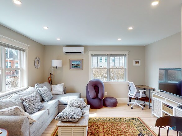 Building Photo - 5 Forsyth St