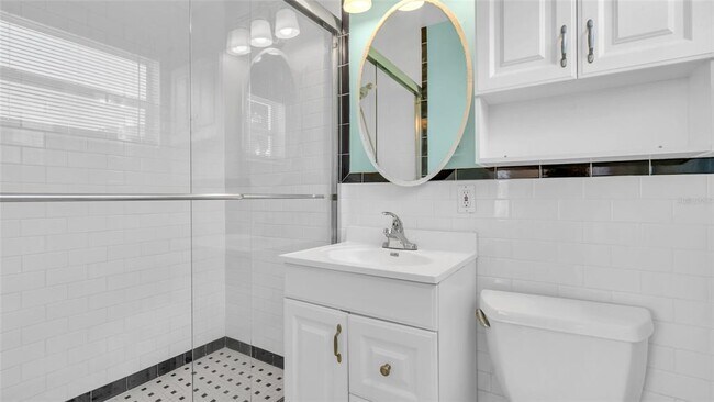 Building Photo - 10237 Tarpon Dr