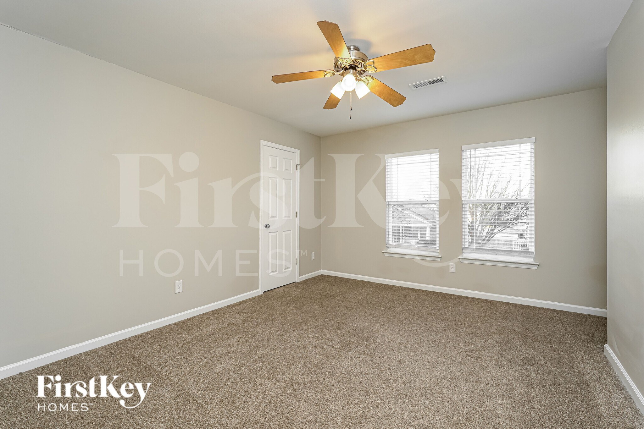 Building Photo - 137 Rosewalk Ln