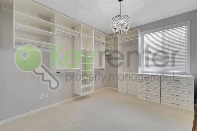 Building Photo - 4510 Pheasant Ln