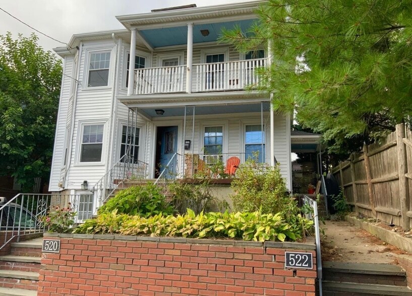 Building Photo - 522 Mount Auburn St