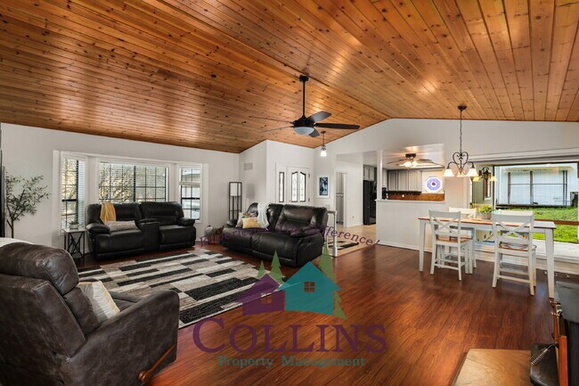 Building Photo - Quality Lake Wildwood home
