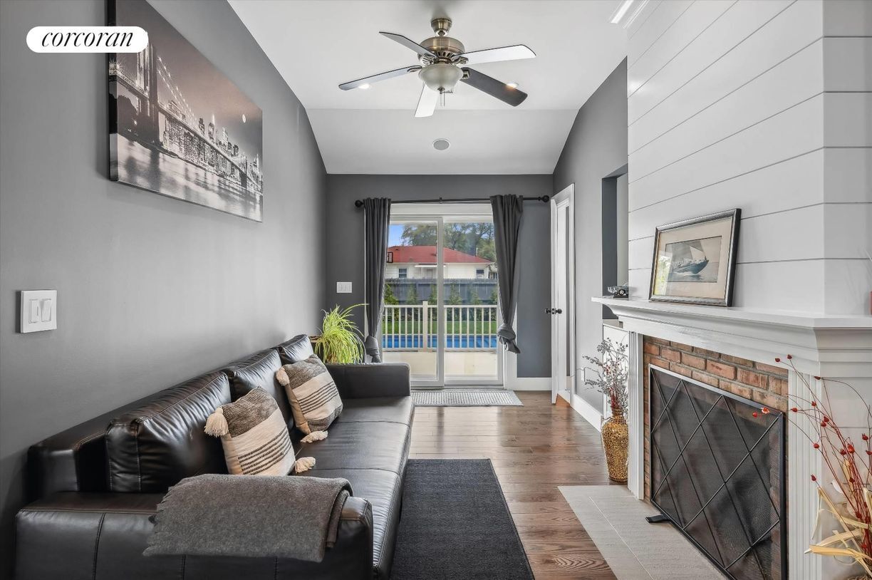 Building Photo - 53 Windward Way