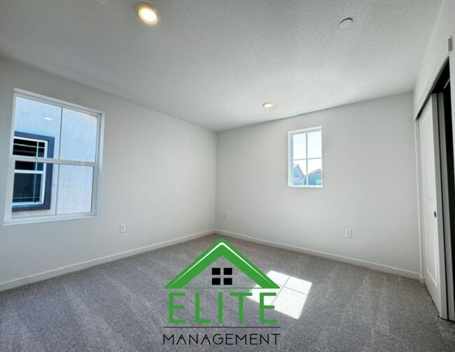 Building Photo - You wont believe that this home is located...