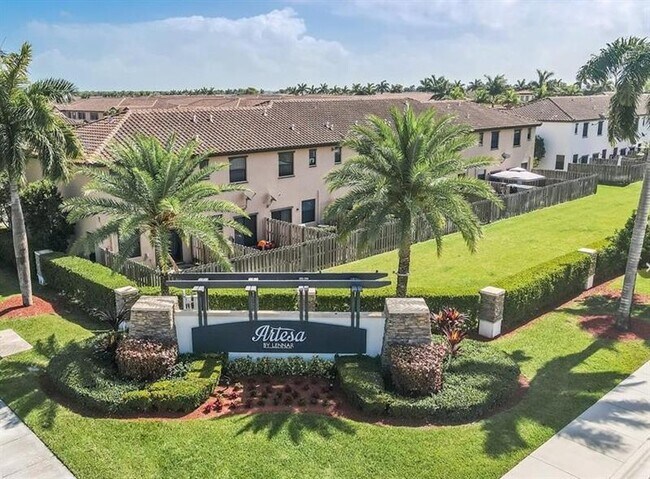 Building Photo - 25241 SW 118th Ave