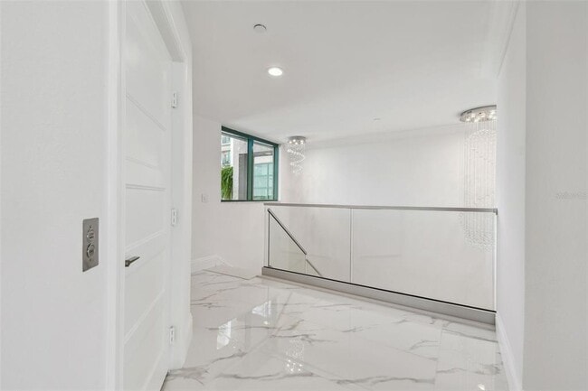 Building Photo - 1560 Gulf Blvd