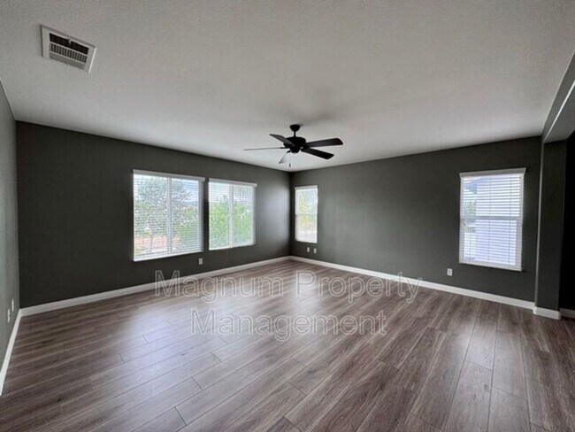 Building Photo - 35889 Wolverine Ln