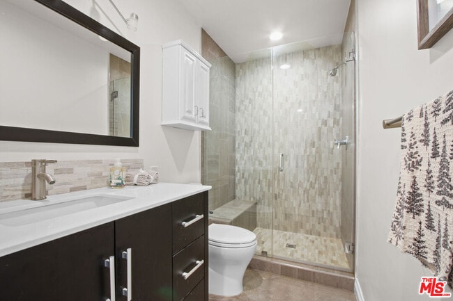 Building Photo - 9509 Cresta Dr