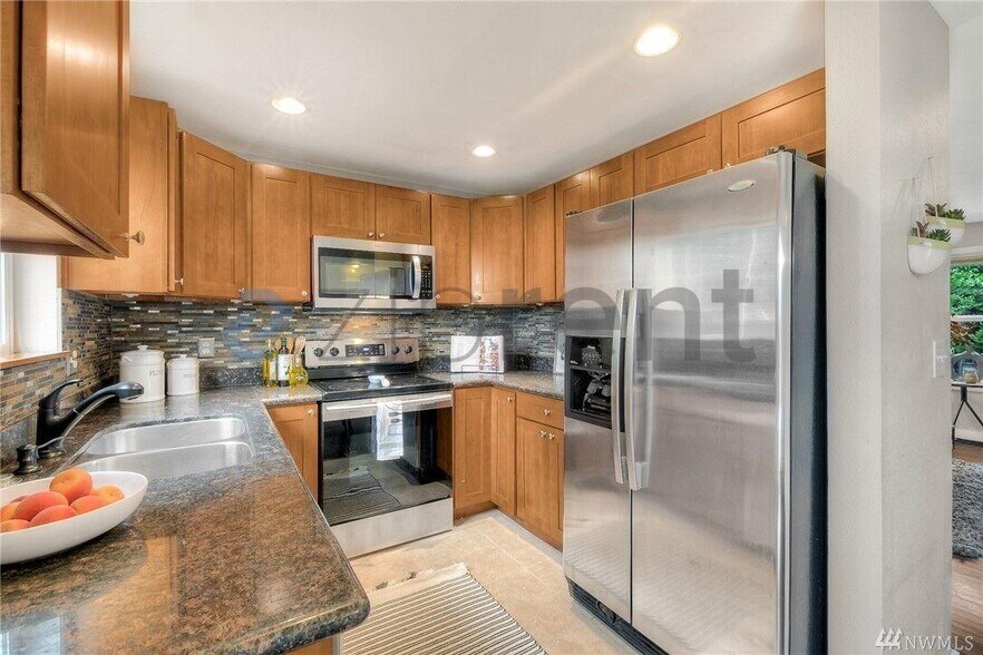 Building Photo - 5137 S Holly St